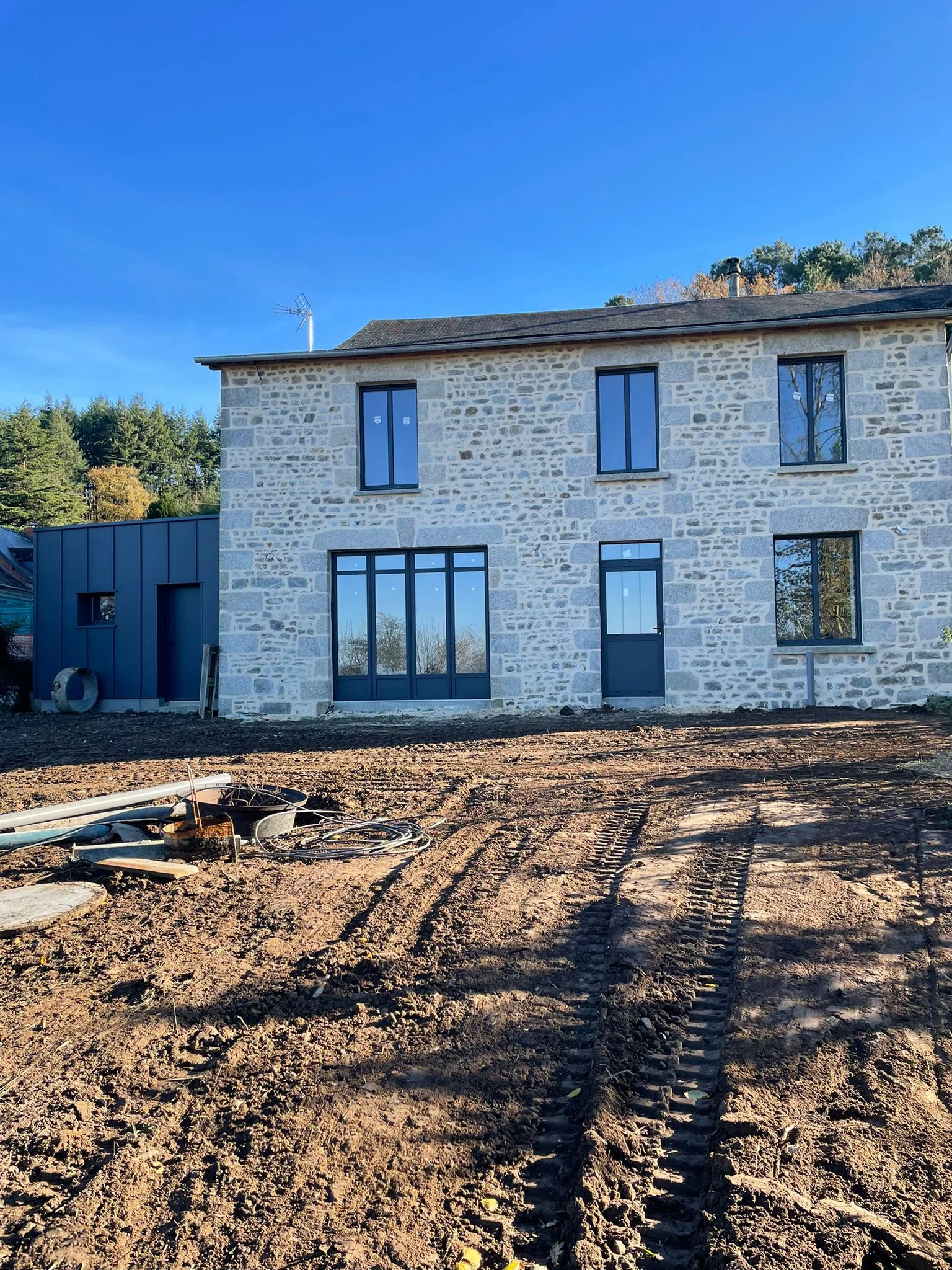 Frederic Lalande Menuisier En Mayenne 53 IMG 20250528 WA0007